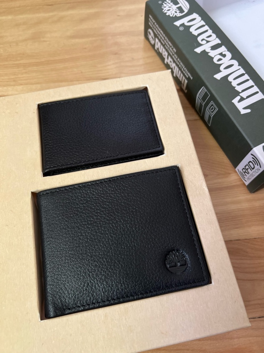 Timberland Black Leather Wallet and ID Card Case Set